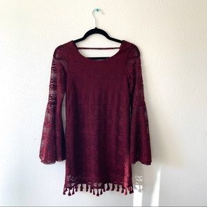 Gianni Bini Lace Dress XS | Bell Sleeves - Wine